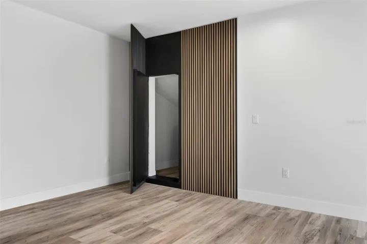 Secret room in your master bedroom!