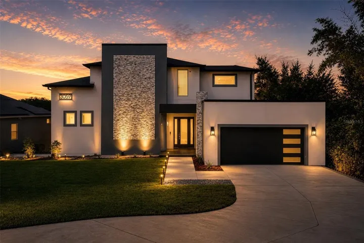 CasaLago. Just minutes to downtown Mount Dora.