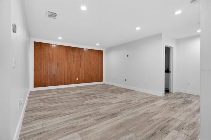 Flex space/Entertaining Room