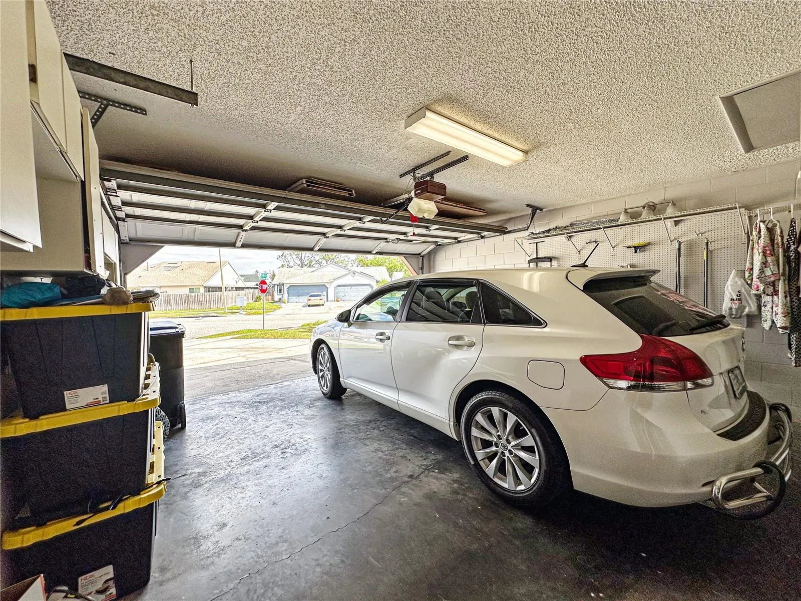 Double Car garage w/ garage door opener