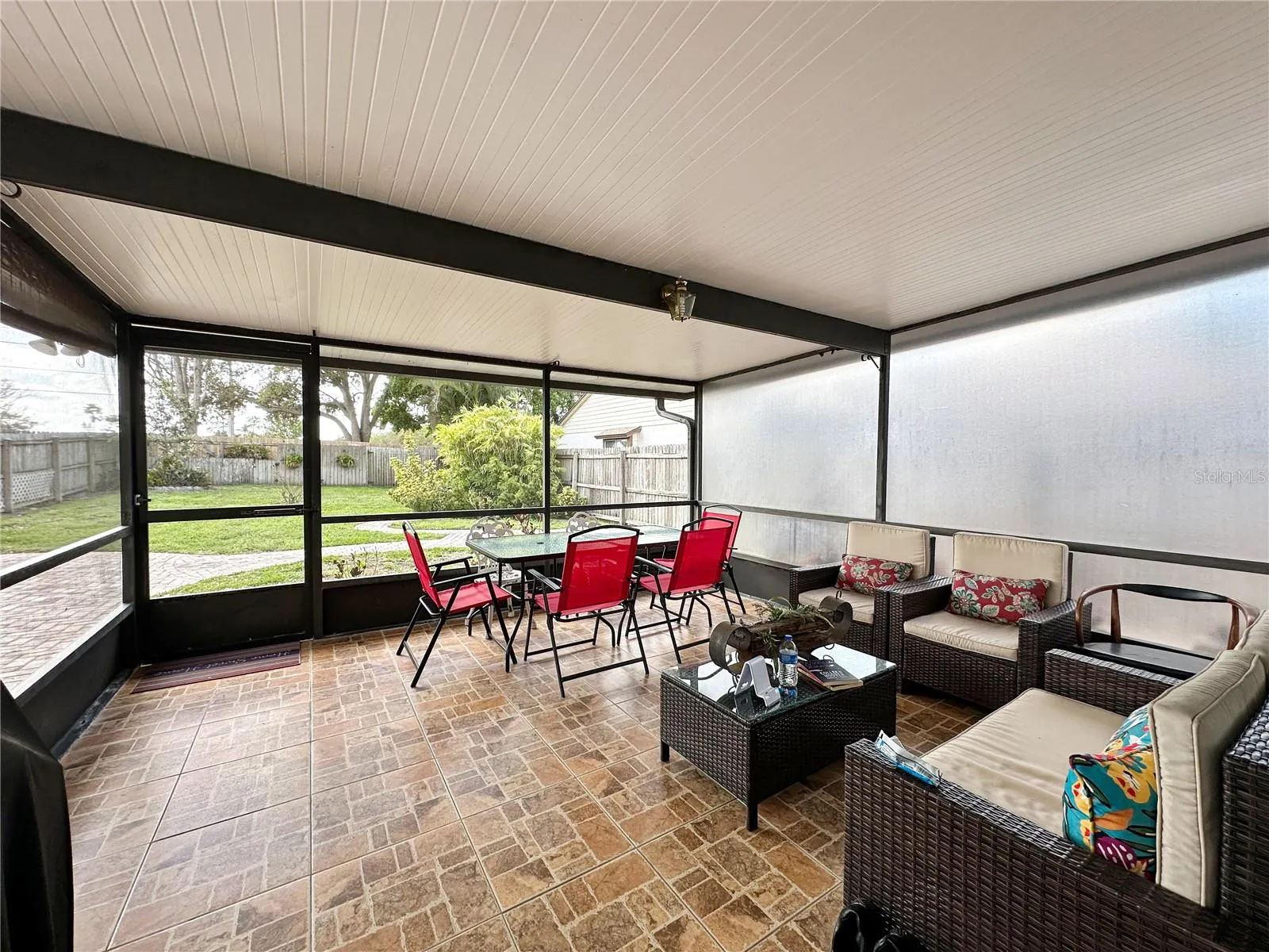 Covered Porch view to the rear patio