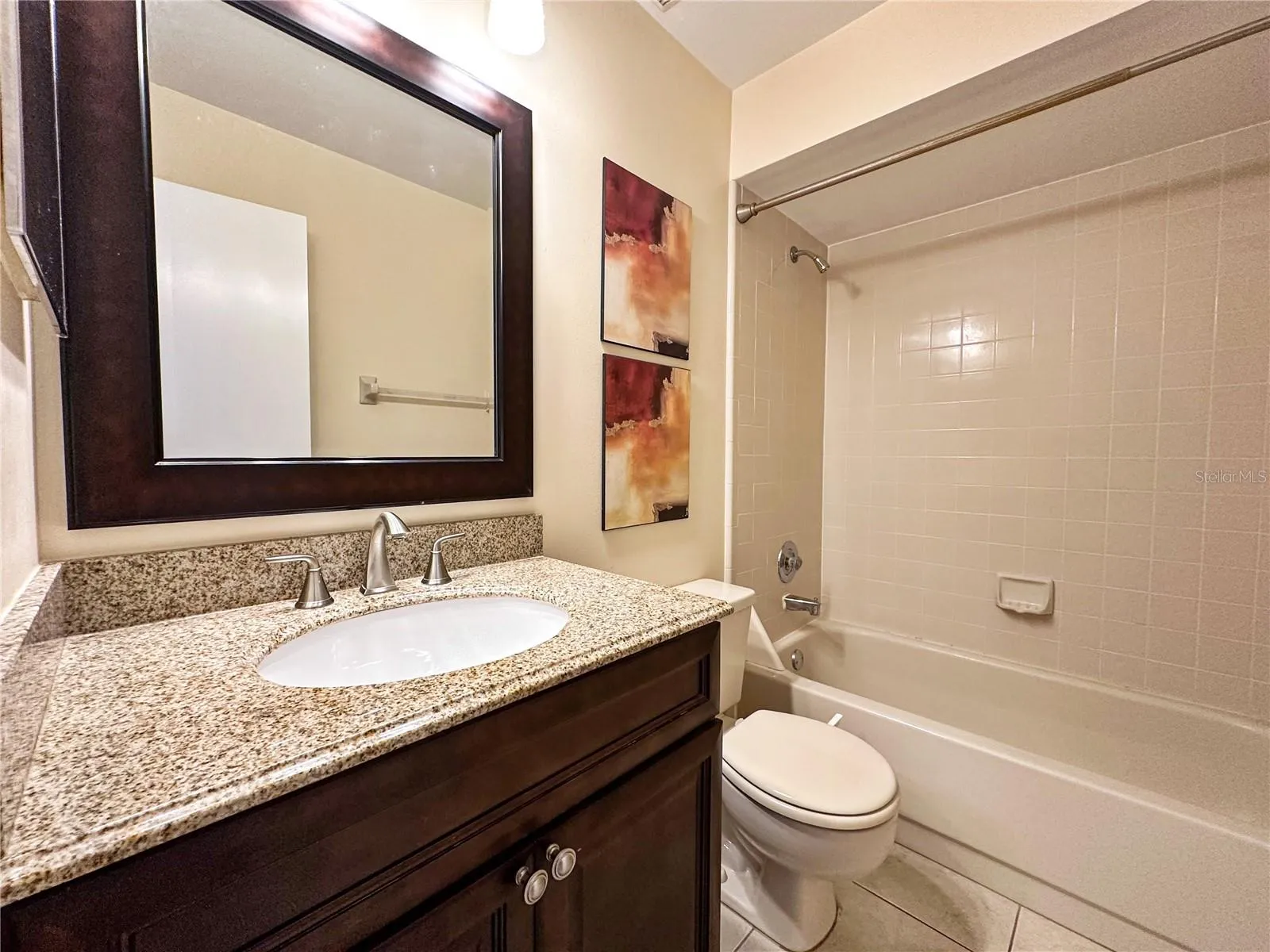 2nd bathroom with tub