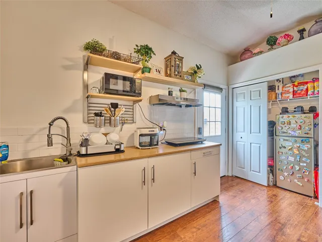 guest suite kitchen
