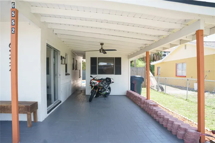 Carport