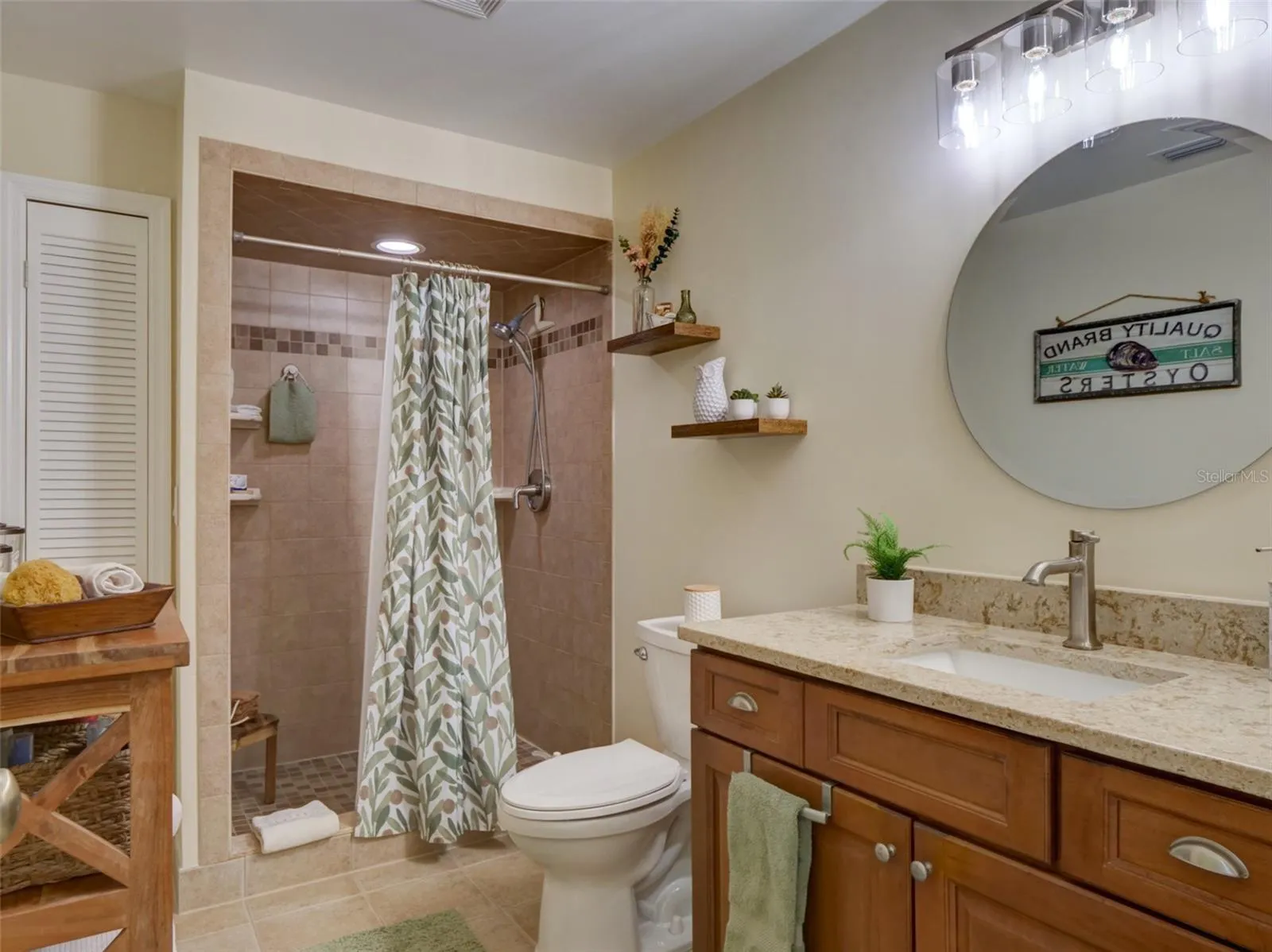 Primary Bathroom: Step-in Shower