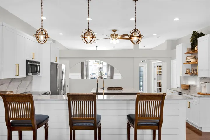 Kitchen Bar Area
