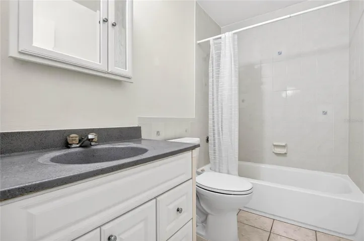 2nd bathroom