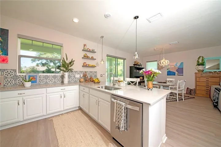 Kitchen/Family Staged