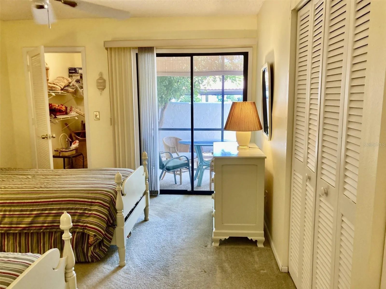 Second bedroom.