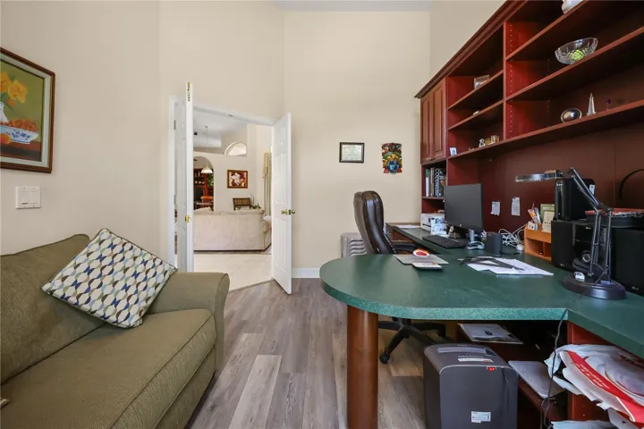 Flex room / office