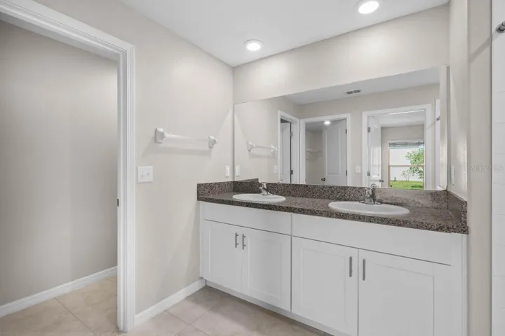 Master En-Suite