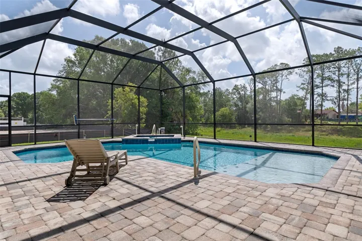 Screened pool enclosure