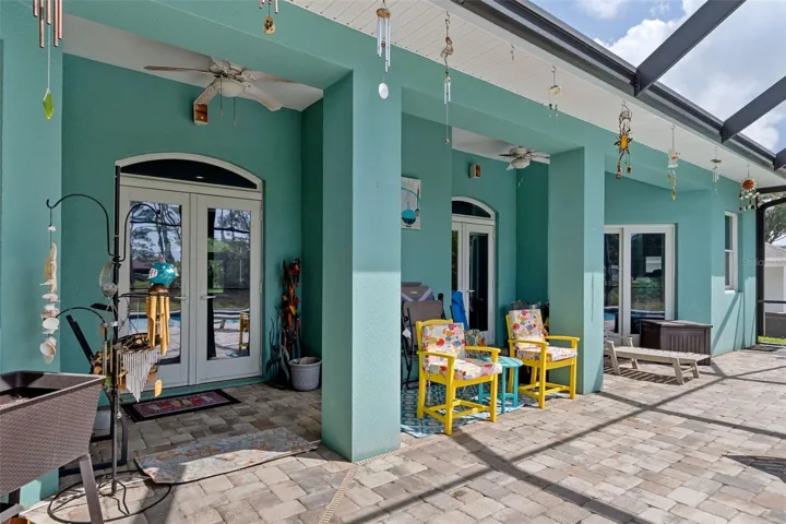 Covered lanai with pavers