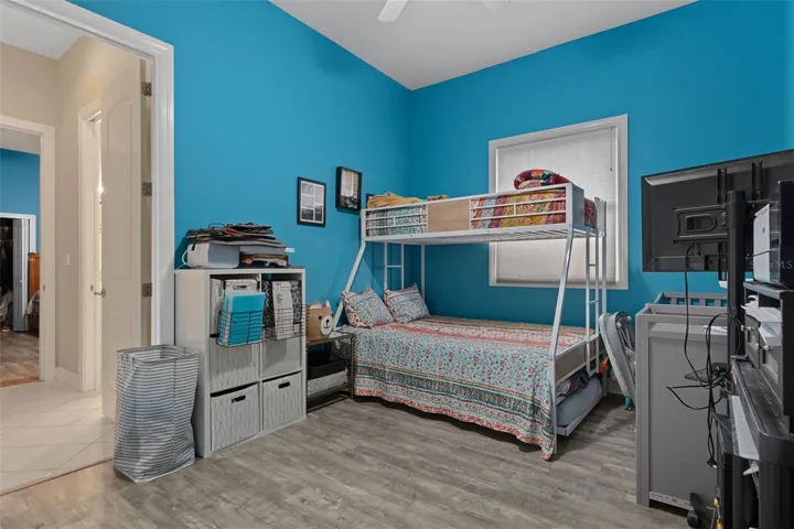 Guest bedroom