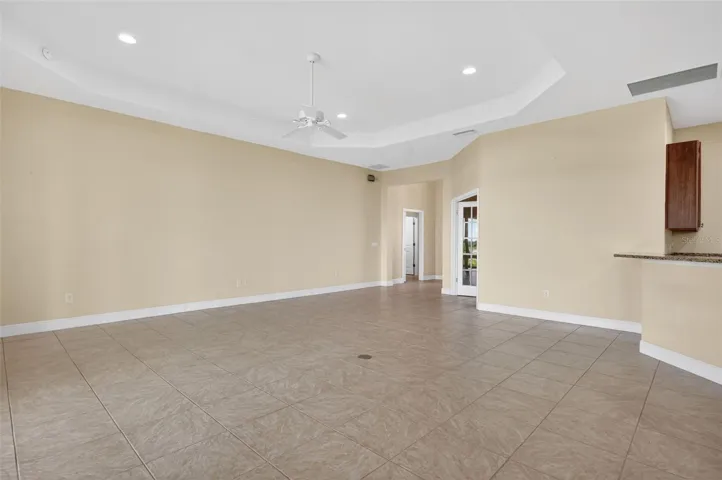 EXPANSIVE LIVING AREA!