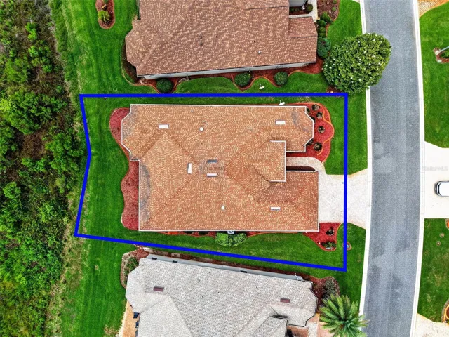 AERIAL VIEW SHOWING FOOTPRINT OF HOME.
