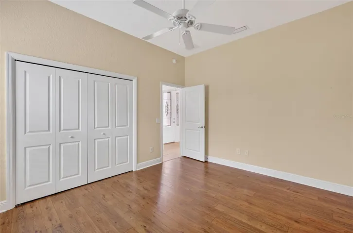 AND A LARGE CLOSET!