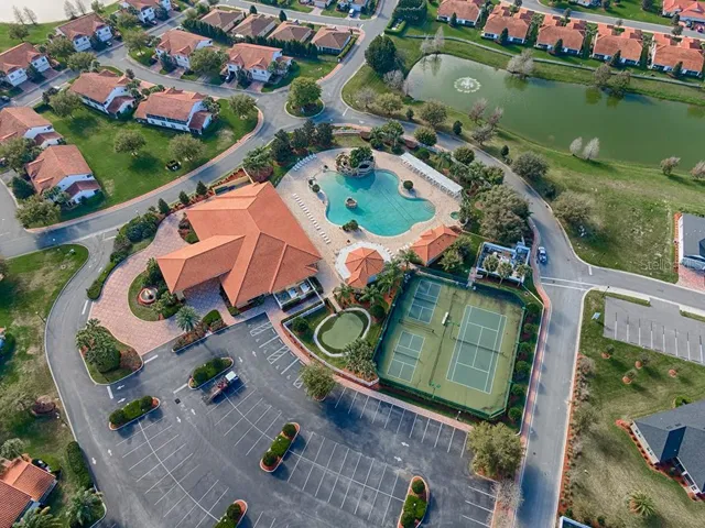 TENNIS AND PICKLEBALL COURTS!