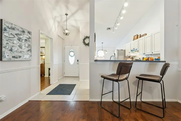 Formal Entry and Breakfast Bar