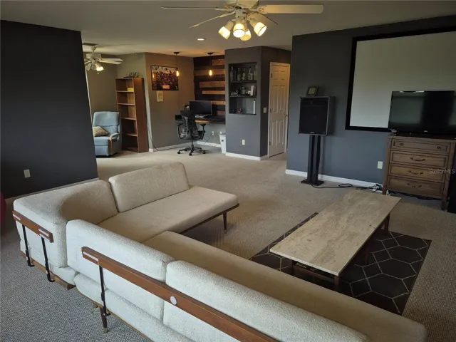 Bonus Room &amp; Library/Study Area