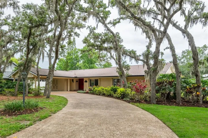 Mature landscaping and plenty of parking space.