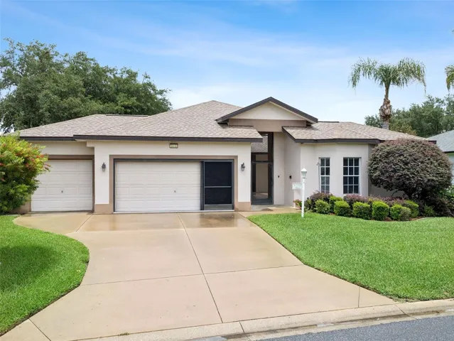 Three Car Garage