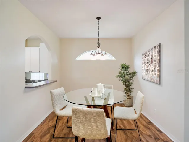 Virtually Staged Dining