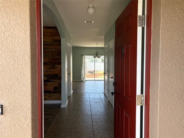 Entry/Foyer