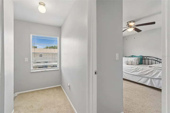 Hall/Bedroom 3