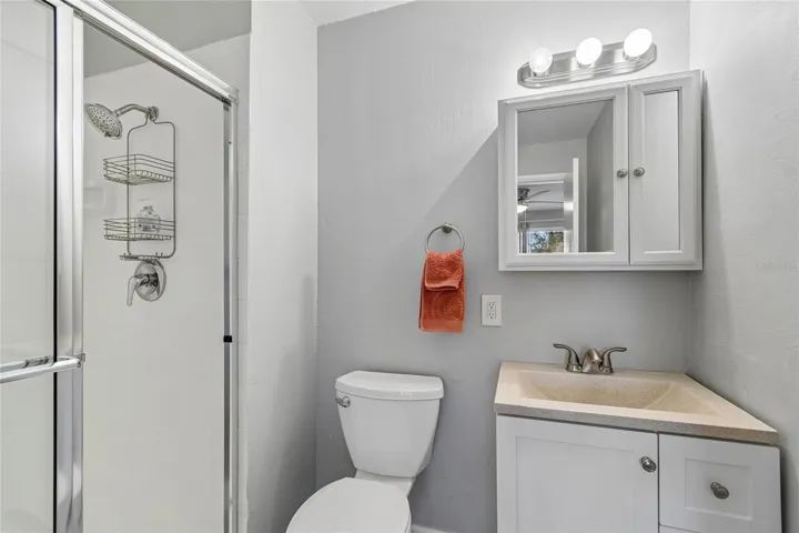Primary En-Suite Bath