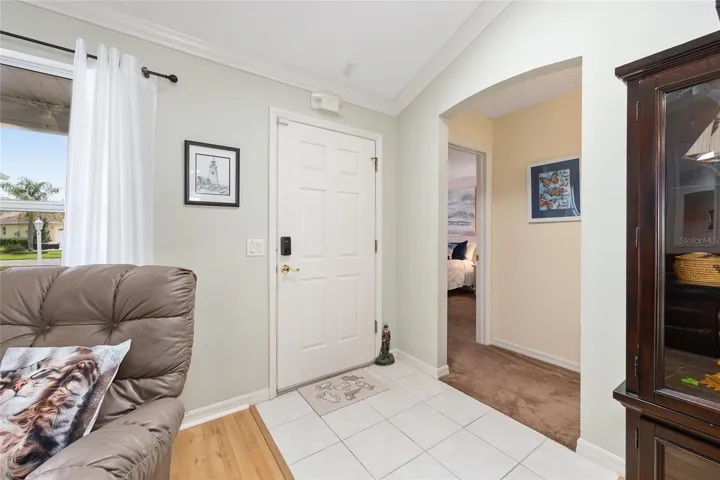 Tiled Foyer Entry
