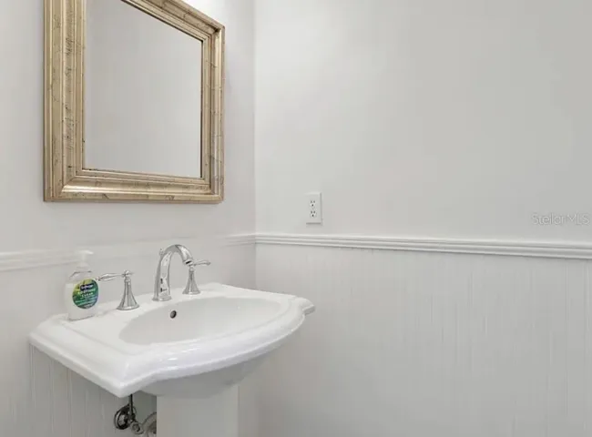 1170