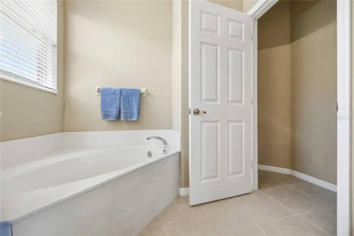 Garden tub