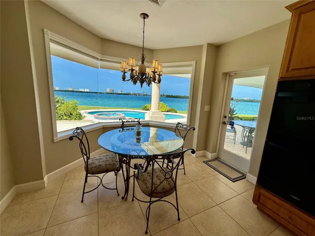 Breakfast Nook