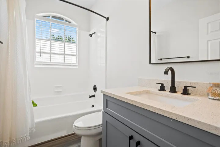 2nd Bathroom