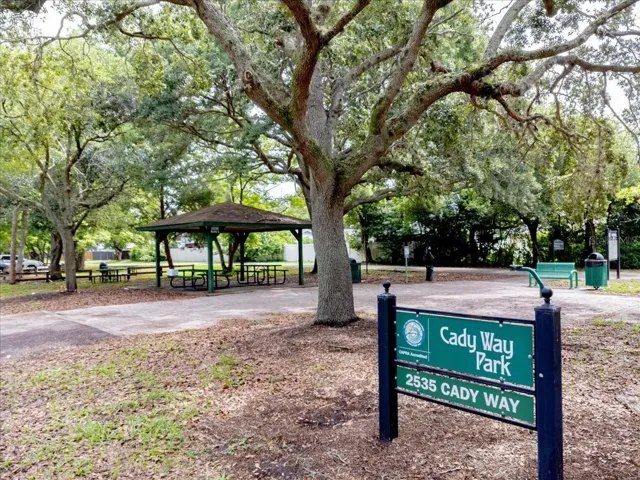 Walking distance to Cady Way Trail.