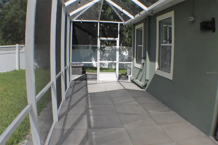 EXTENDED LANAI