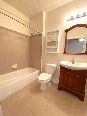 Guest Bath 1
