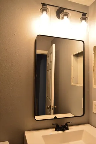 bathroom 1 vanity