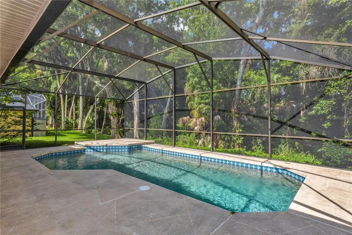 Screened in Patio