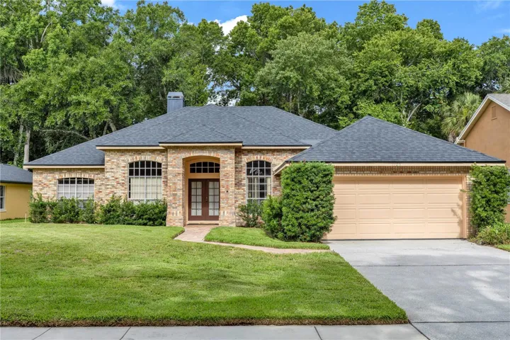 Welcome to 1105 Twin Oaks Circle in Oviedo!