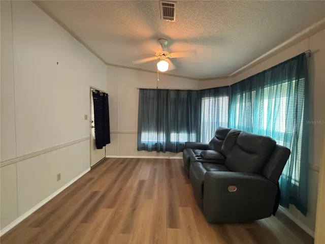florida room/office