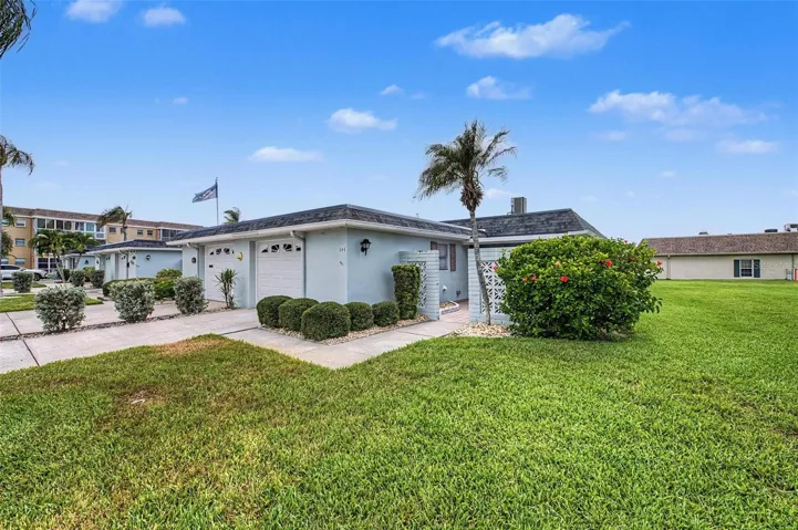 Large Side Yard