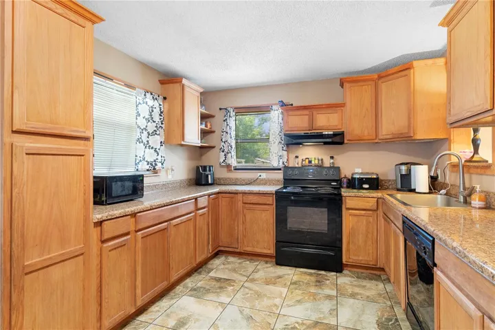 Kitchen 2