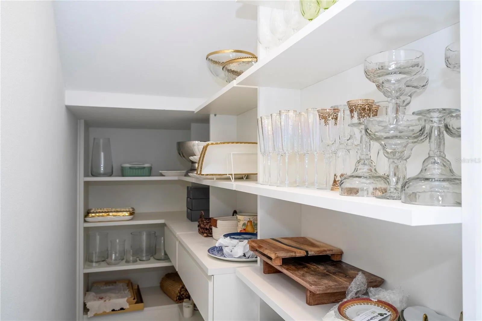 Walk-In Pantry