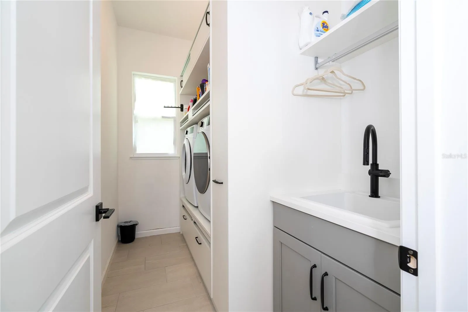 Spacious laundry room