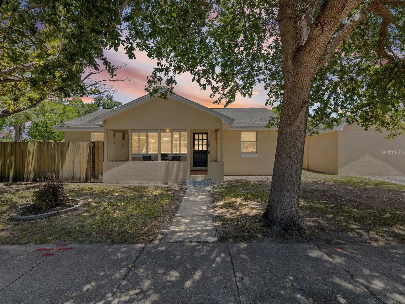 double lot home