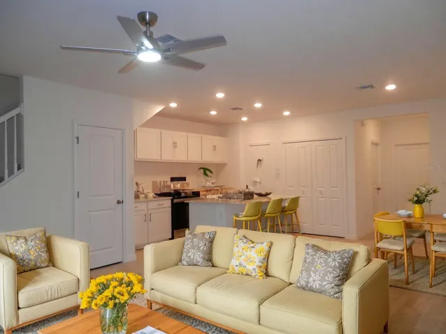 Virtual staged Living/dinning/Kitchen