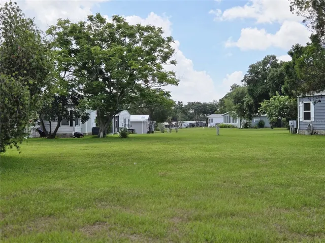 vacant lot 613