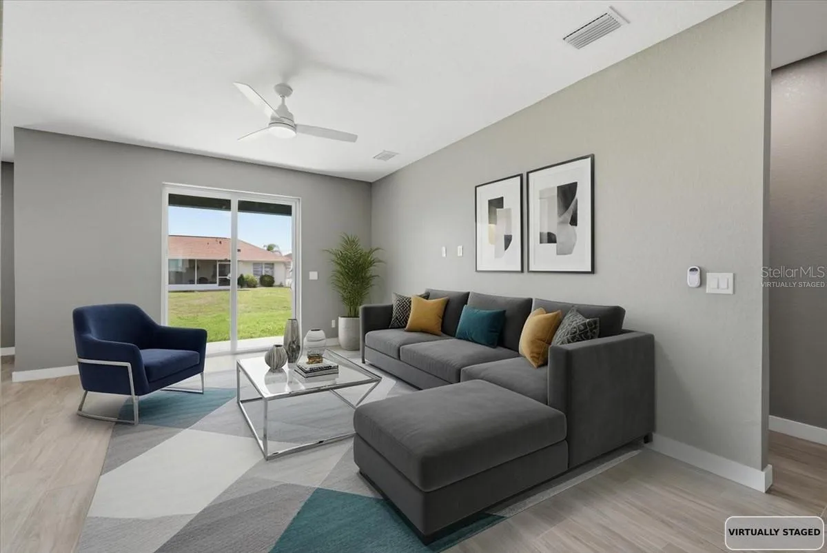 Virtually staged: Living room